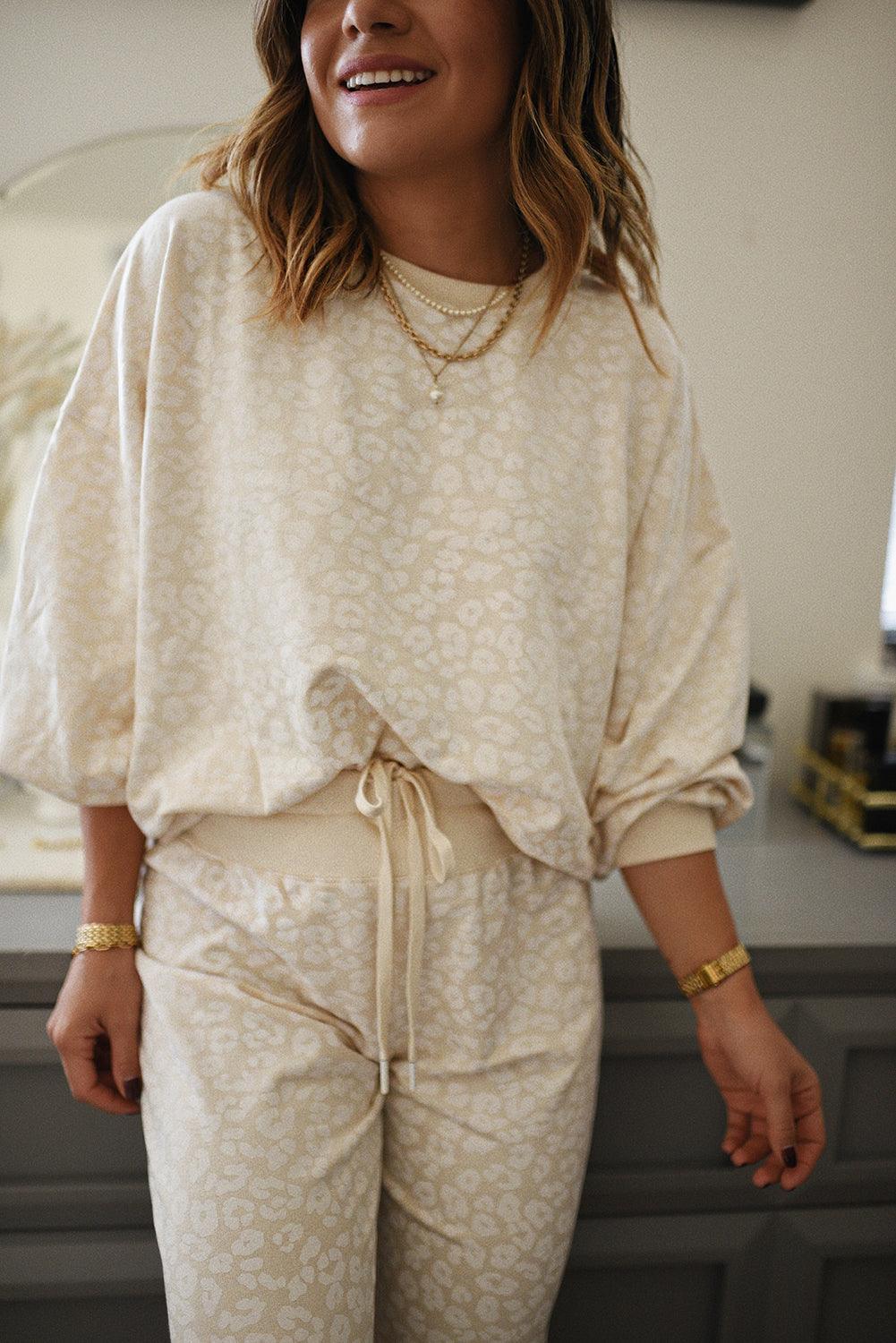 White Cheetah Print Loose Fit Cozy 2 Piece Loungewear Set - The Fair Lady Shop