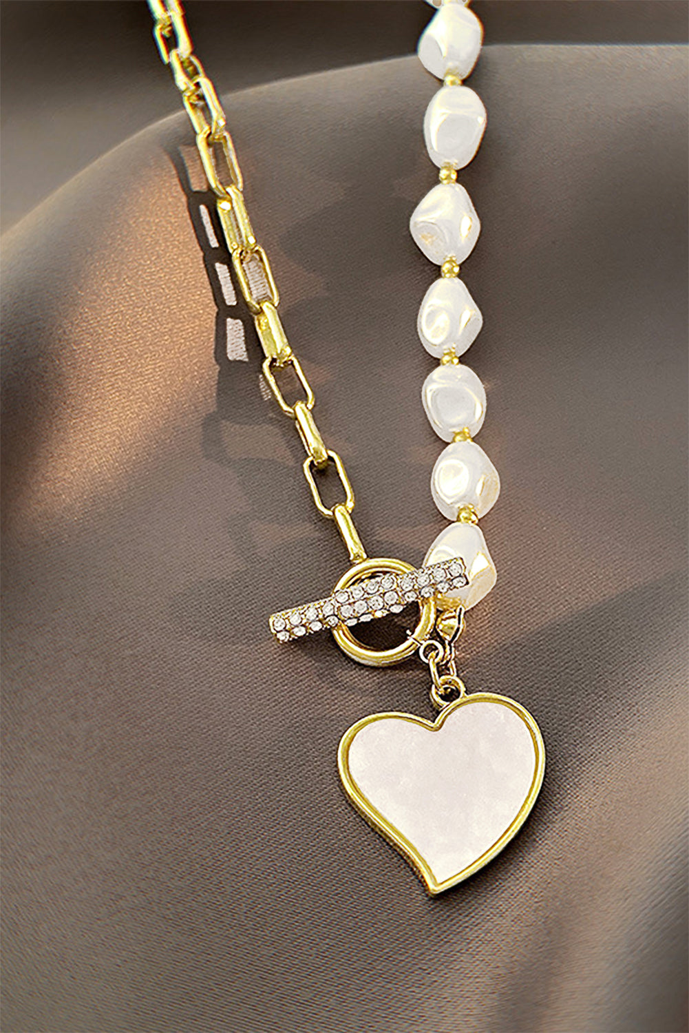 Gold Heart Shape Pendant Rhinestone Pearl Chain Necklace - The Fair Lady Shop