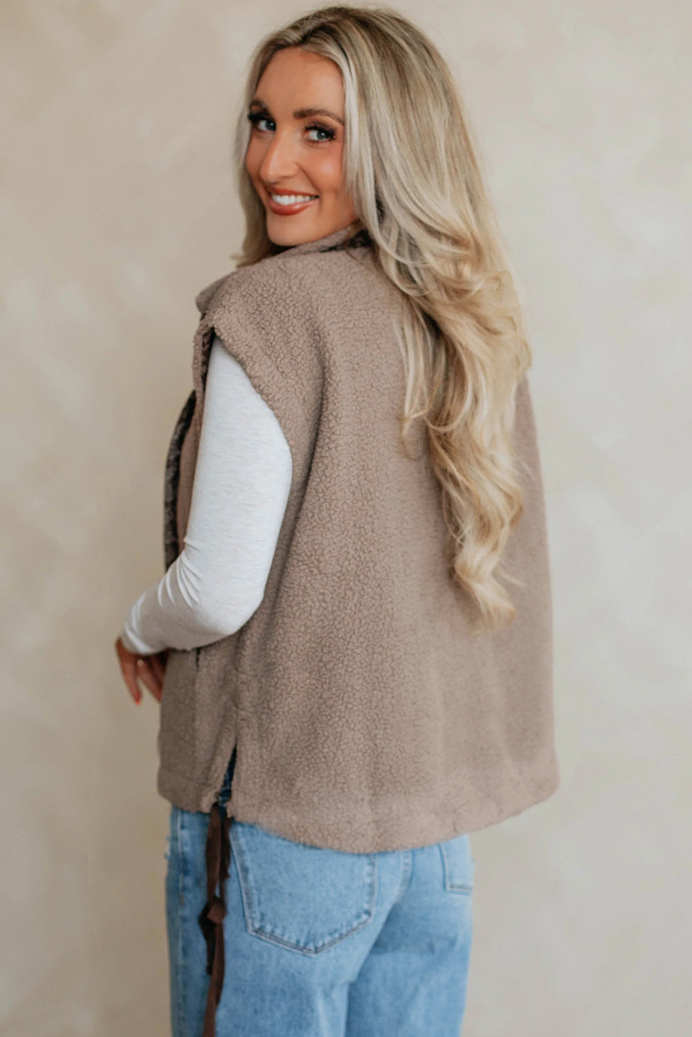 Goat Side Bows Sherpa Fleece Vest