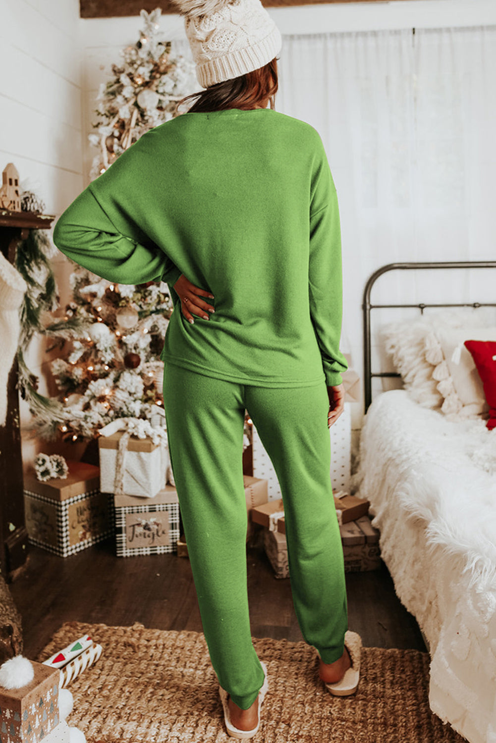 Spinach Green Long Sleeve Pullover & Jogger Pants Lounge Set - The Fair Lady Shop