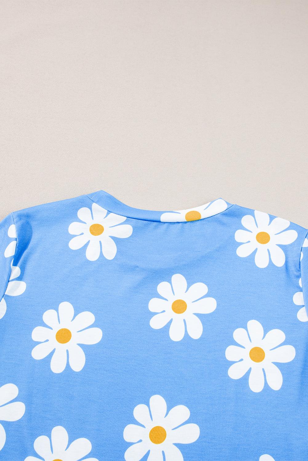 Sky Blue Daisy Print Crewneck T Shirt - The Fair Lady Shop