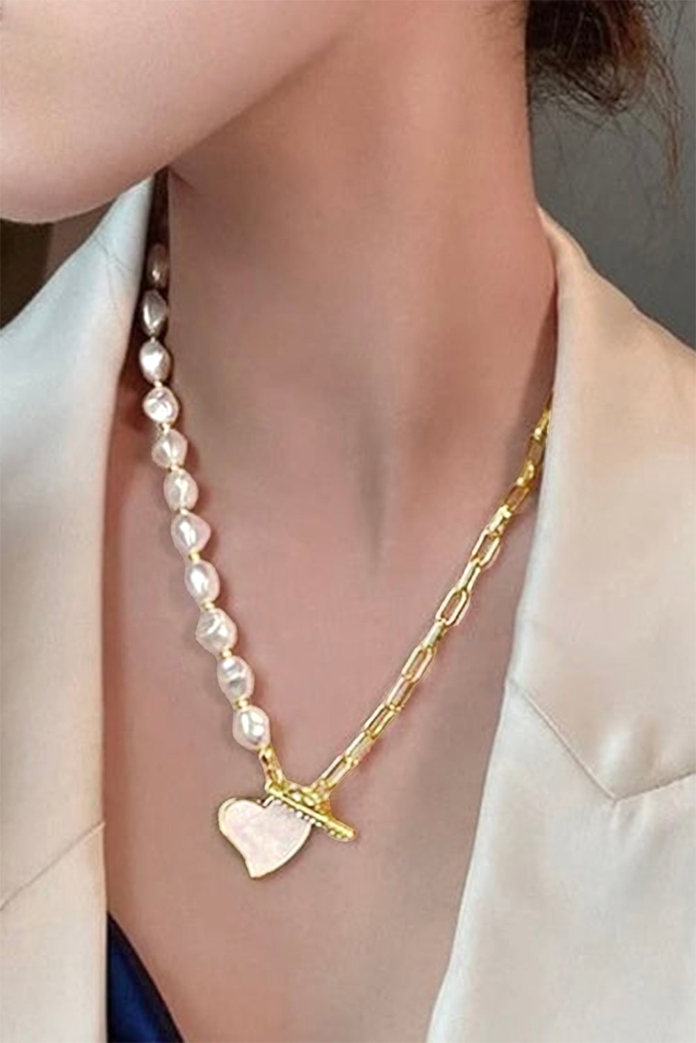 Gold Heart Shape Pendant Rhinestone Pearl Chain Necklace - The Fair Lady Shop
