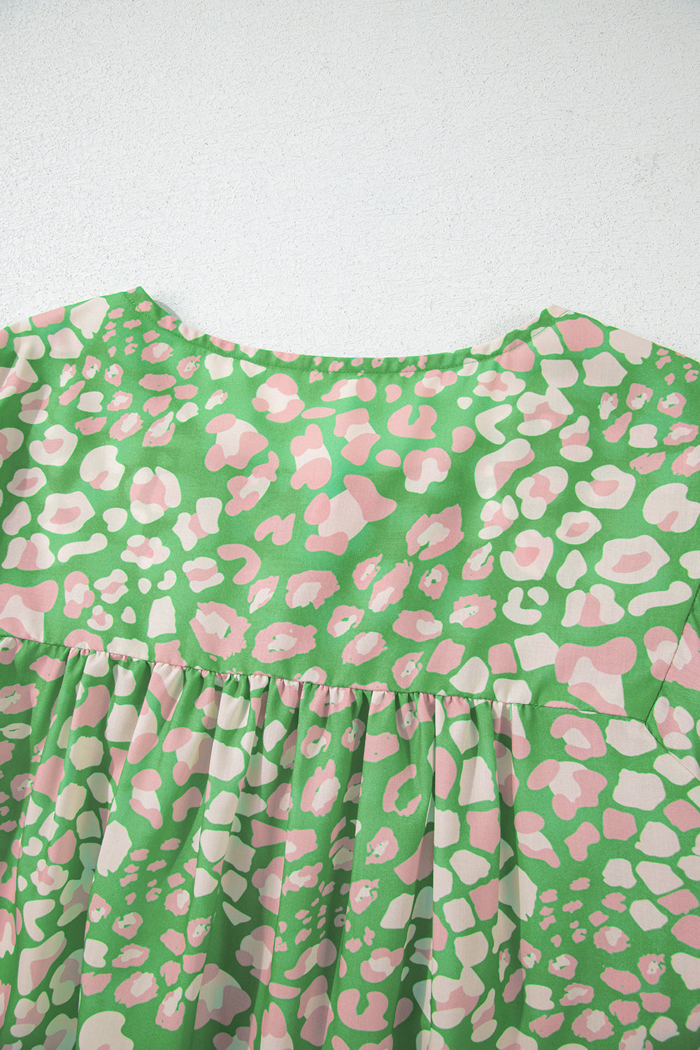 Green Plus Size Leopard Tassel Tie Split Neck Puff Sleeve Blouse - The Fair Lady Shop